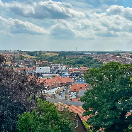 Little Pannett View * Whitby